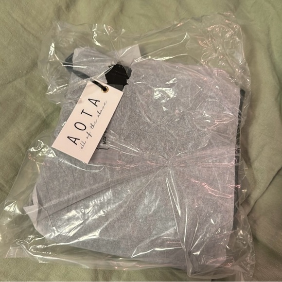 AOTA Elena Black Vegan Leather Croc Embossed Bucket Bag & Crossbody • NWT - Picture 6 of 16